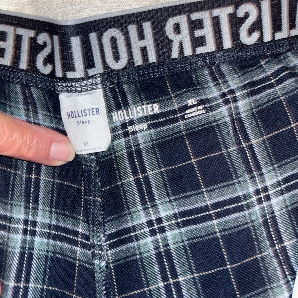 Hollister Navy & Green Plaid Sleep Boxer Briefs